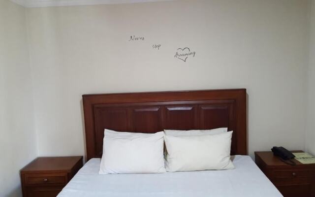 Pine Top Hotel