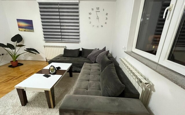 Charming 2-bed Apartment in Sarajevo