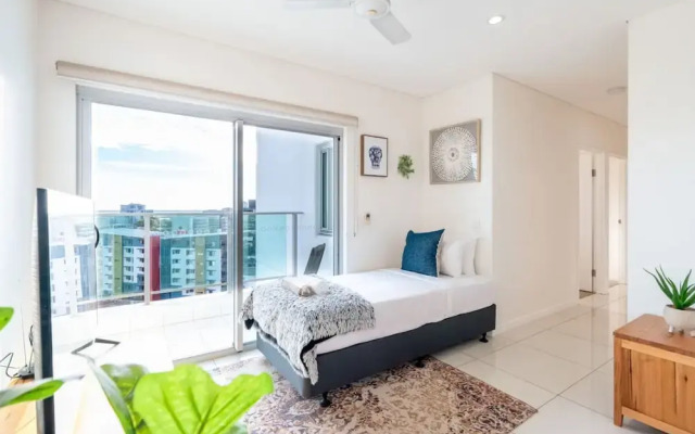 Zen Skytower Harbourview -exclusive 3br Family Apt