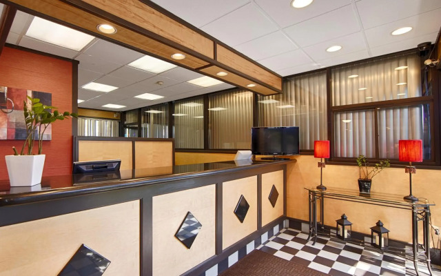 West Gate Inn Nyack