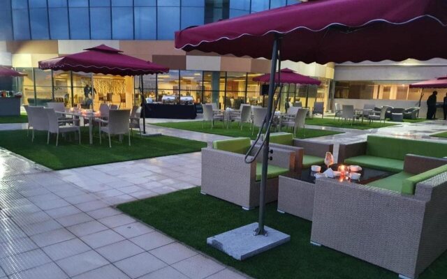 Отель PrideInn Plaza Nairobi Airport
