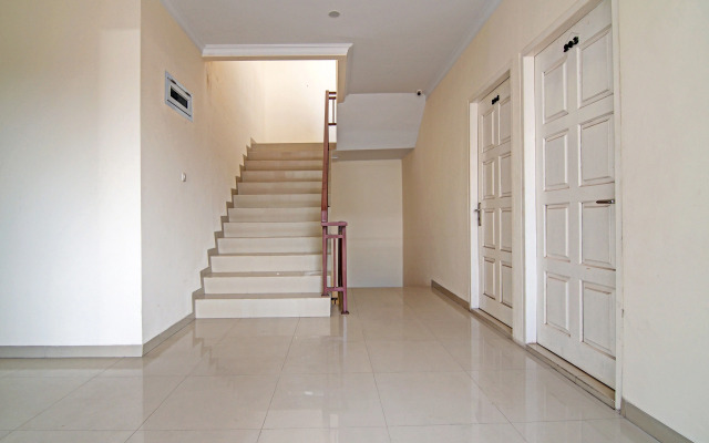 R&S Living Residence By RedDoorz