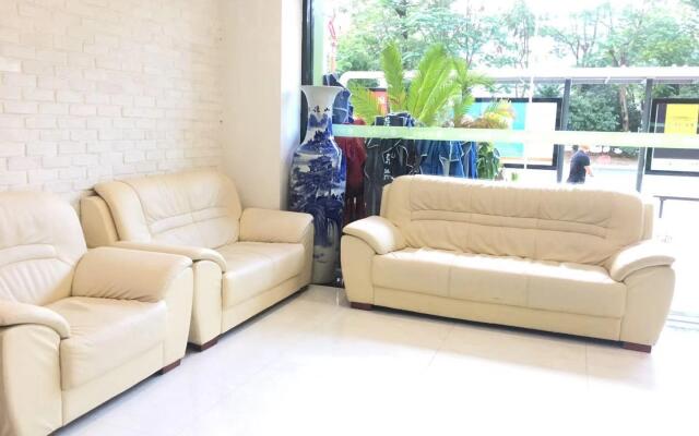 Hi Inn Ningde Wanda Plaza