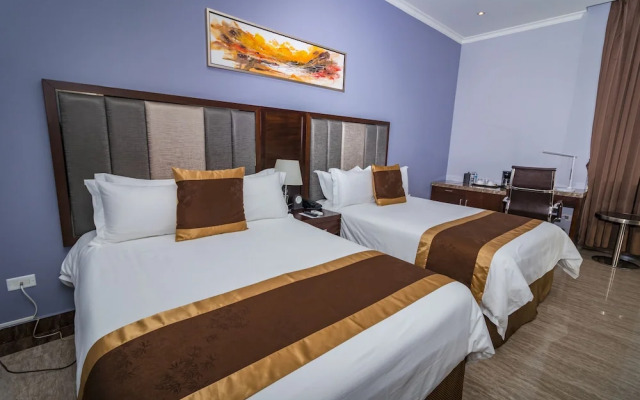 Hotel City Plaza & Suites