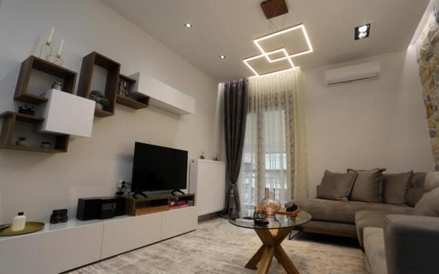 LA Larissa Luxury Apartments Stelve