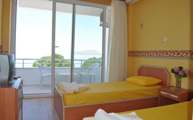 Yarar Hotel