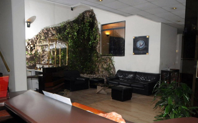New Corpac Hotel