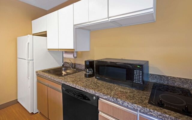 Hawthorn Suites by Wyndham Detroit Auburn Hills