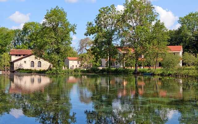 La Source Bleue