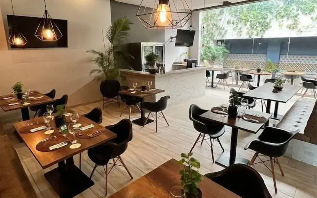 Hotel Sexta Avenida Inn