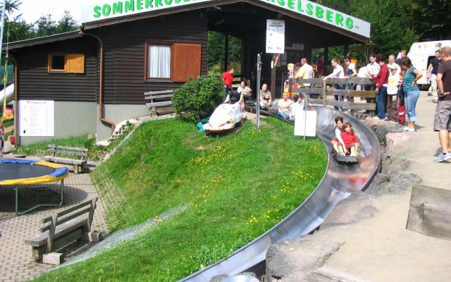 Detached Property With Large Garden in Bad Tabarz spa