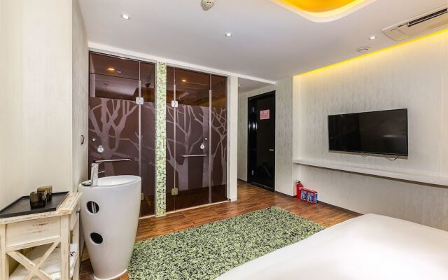 Guangzhou Lujiang Tian Yue Hotel