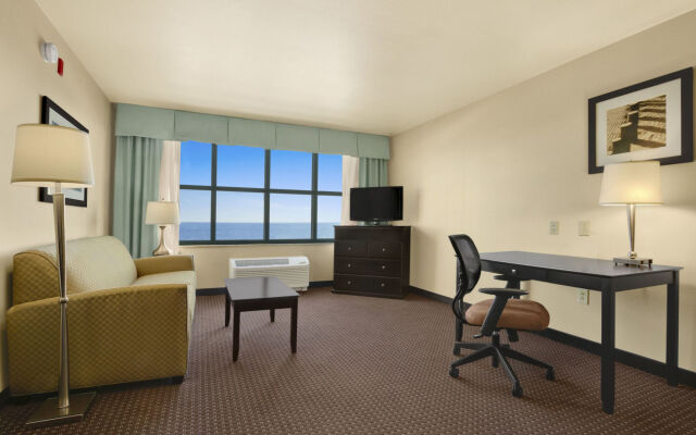 Holiday Inn Express Gulfport Beach by IHG