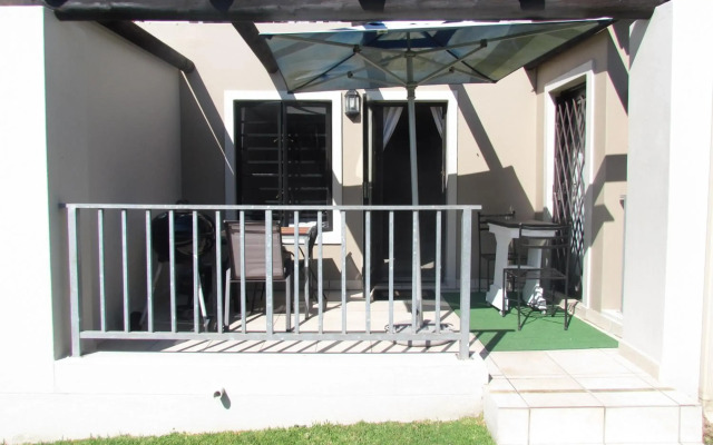 Santini Lace Self Catering Unit