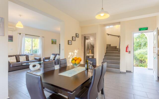 Sun Beach Villa Tria Large Private Pool Walk to Beach A C Wifi Car Not Required - 2282