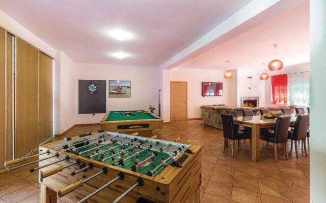 Beautiful Home in Pula With Sauna, Wifi and 5 Bedrooms