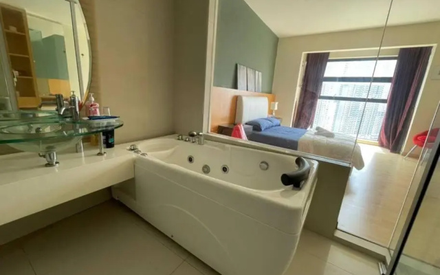 Stylish Romantic Couples Getaway at KL City 1419 – Bathroom – Kuala Lumpur