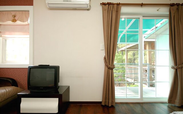 Yangpyeong Cashmere Hill Pension