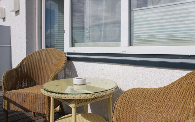 Nice Apartment in Lembruch With 1 Bedrooms and Wifi