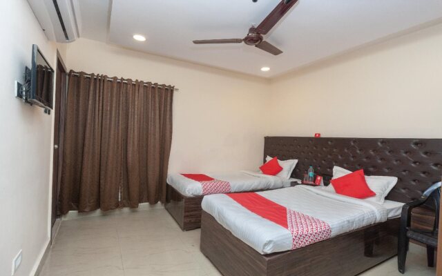 Hotel Lions India by OYO Rooms