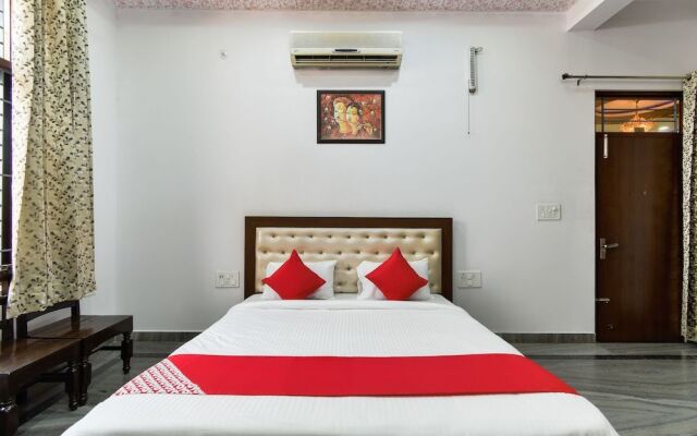 OYO 45329 Hotel Shreemaya