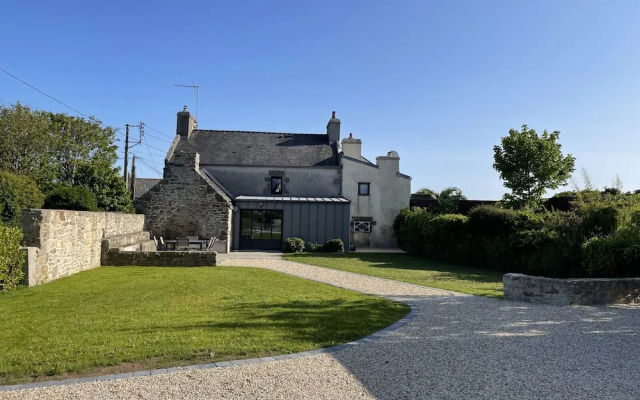 House in Lanildut Near Waterfront & Beaches