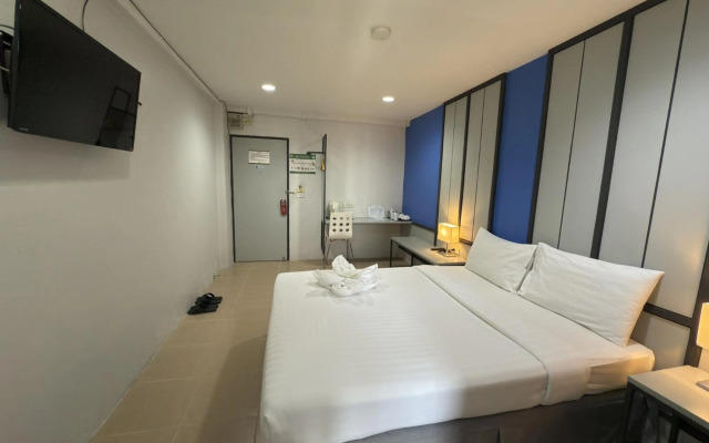 The Pickwick Hotel