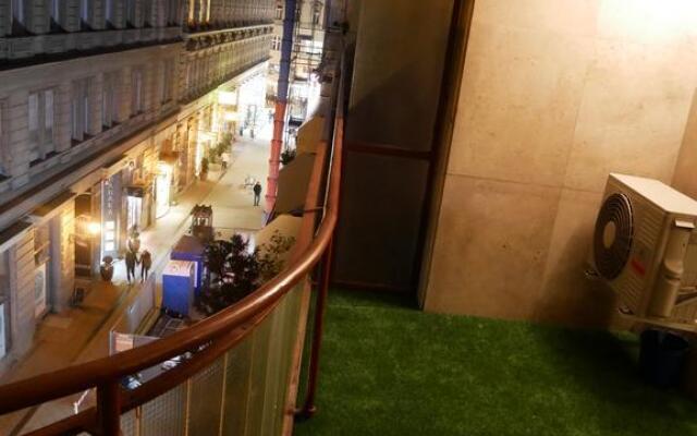 Fashion Street Suite