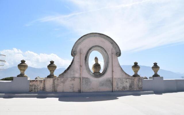 Palazzo D'Amaro Historical Residence