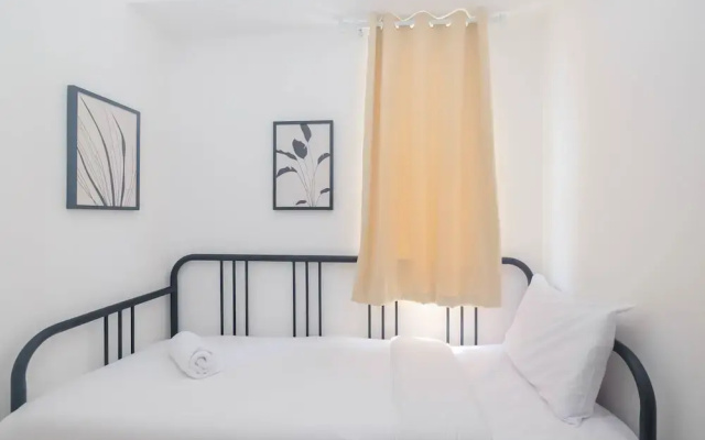 Best Choice and Comfy 3BR at Bassura City Apartment