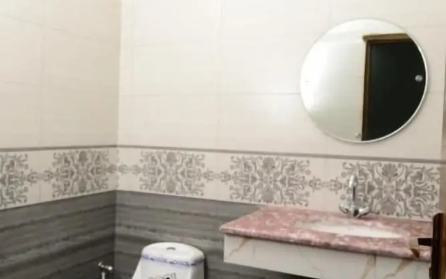 Hotel Deluxe Johar Town Lahore