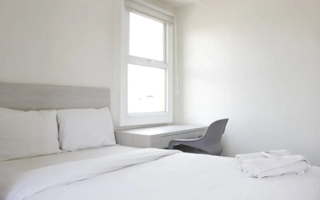 Spacious 3BR Apartment Parahyangan Residence near UNPAR