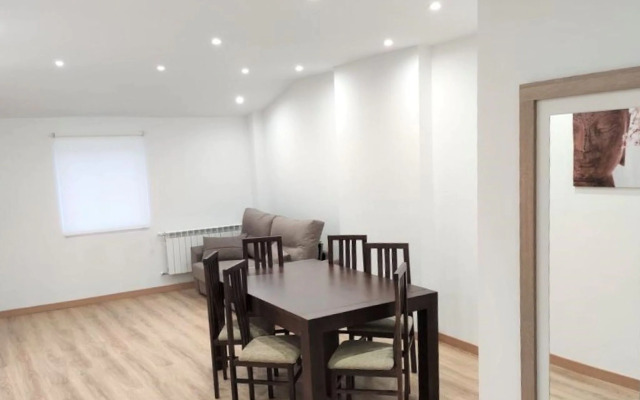 Elegant Apartment in Ourense with Private Terrace
