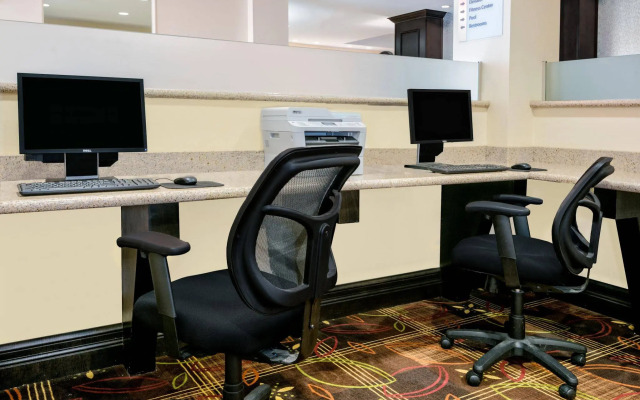 Holiday Inn Express & Suites Cotulla by IHG