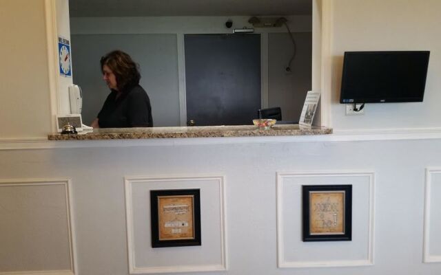 Vandalia Travelodge Dayton Airport