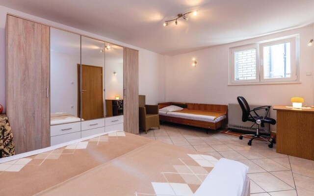 Beautiful Home in Selce With Wifi and 1 Bedrooms