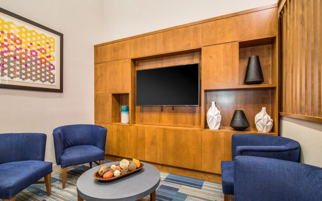 Holiday Inn Express Hotel & Suites Custer by IHG