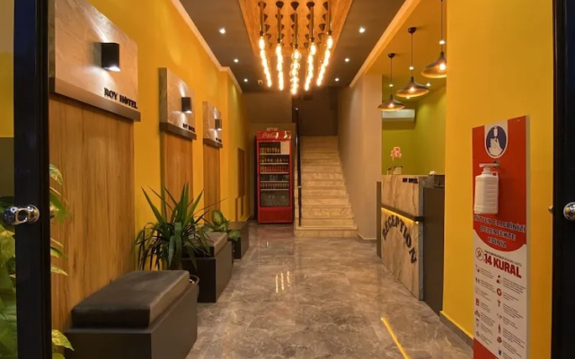 Roy Otel Akçay