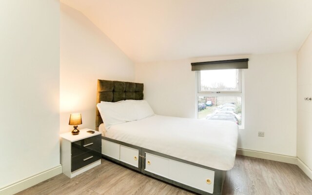 Stylish Studio in London near Wimbledon Park