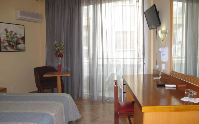 Flamingo Beach Hotel