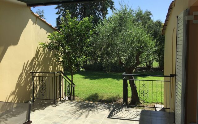 AnthosGuestHouses