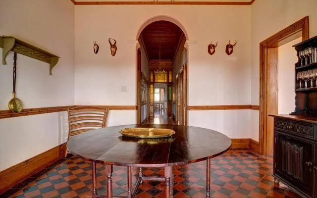 Melkkamer Manor House