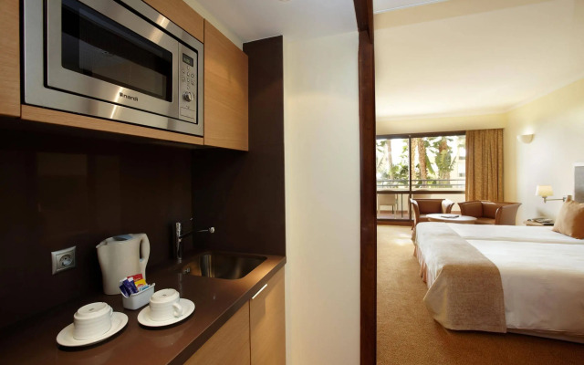 Suite Hotel Eden Mar