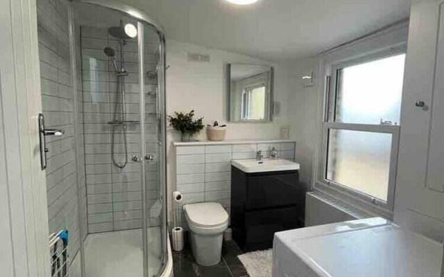 Stunning 4-bed Apartment in Cambridge