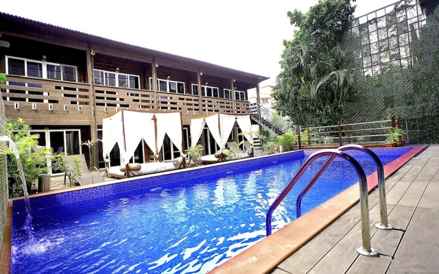 Fabhotel Prime Alekhya Suites