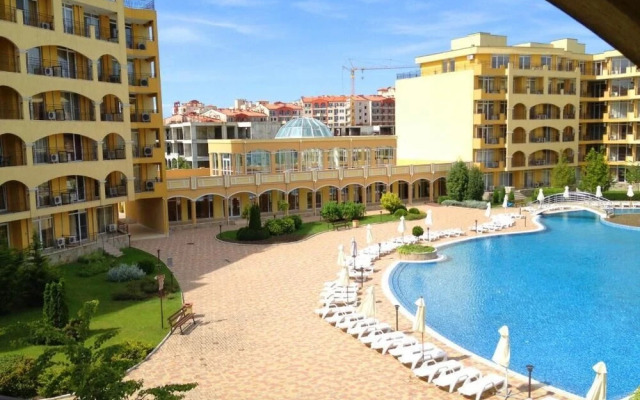 Aheloy Palace Apartments