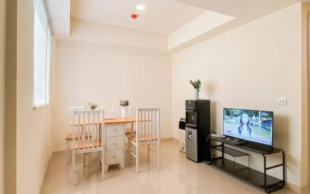 Basic 1Br With Extra Room At Meikarta Apartment