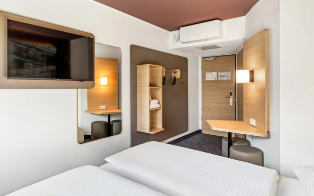 B&B Hotel Hamburg-Airport - Image 3