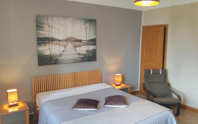 Domaine De La Petite Tour