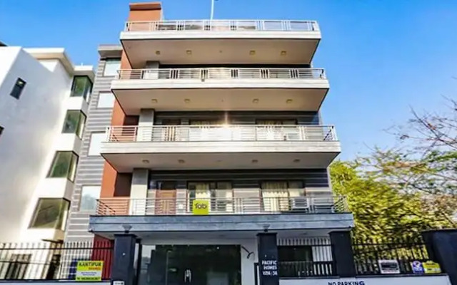 Fabhotel Pacific Homes